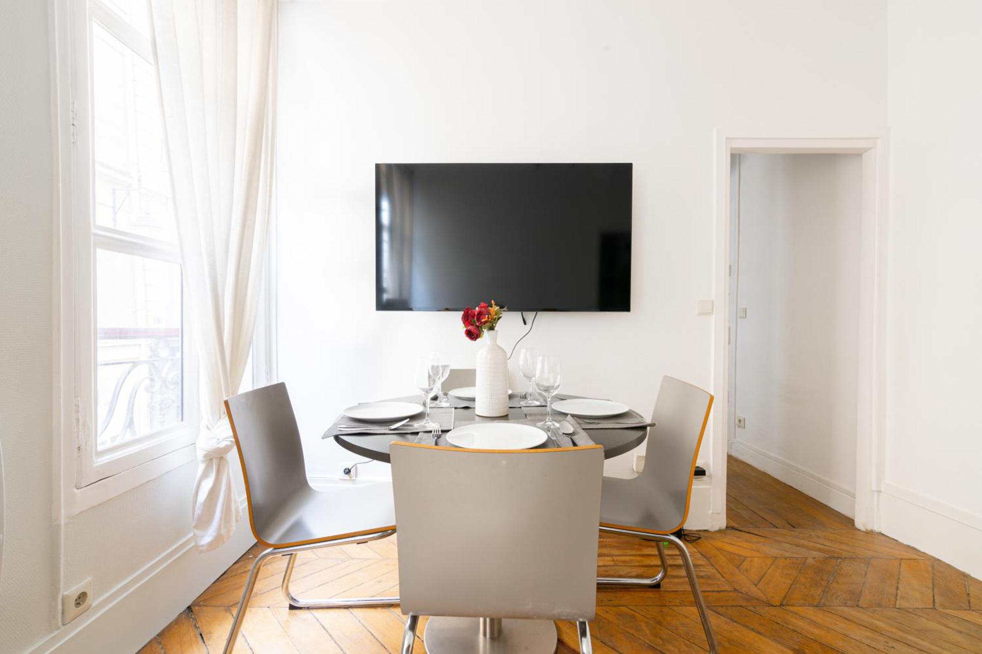 Appartement Quartier Musee Du Louvre Free Netflix Париж Екстериор снимка