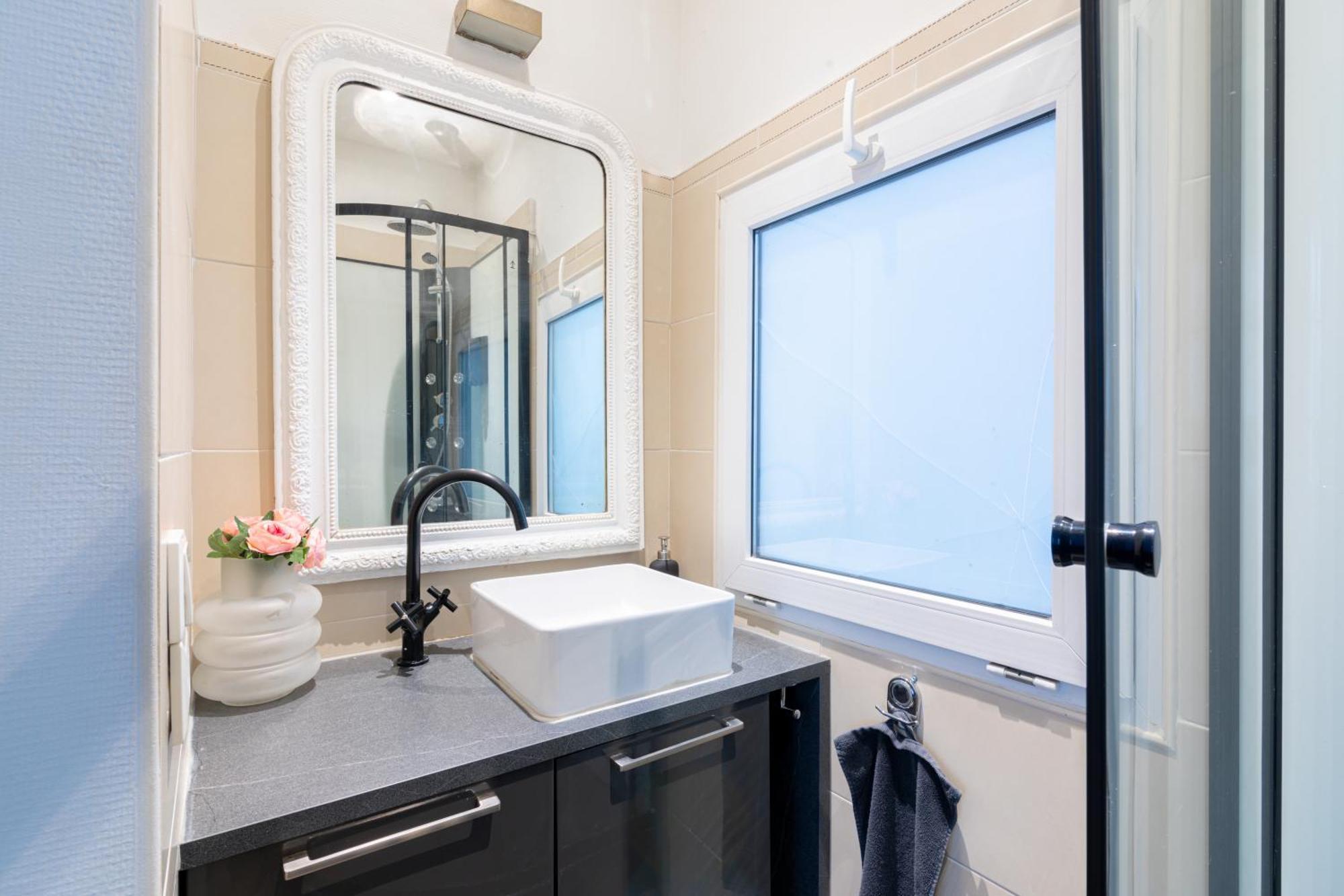Appartement Quartier Musee Du Louvre Free Netflix Париж Екстериор снимка